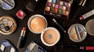 2012年秋のトレンドメイクを抑えて！今日から小顔デビュー♪