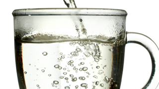 カラダを温める「白湯」で冷えとり＆デトックスしよう！