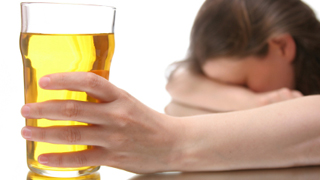 せっかくの出会いも台無しに！お酒で恥をかかないための「泥酔予防テクニック」