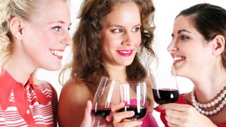 久々の再会！？久しぶりなのに女子同士が厳しくチェックし合っちゃうものとは