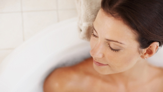保湿？デトックス？入浴剤の成分に注目してあったか美人になろう