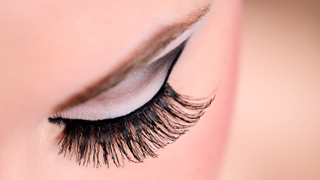 目力UP！「つけまつげ」不自然にならずナチュラルに見える十か条・前編