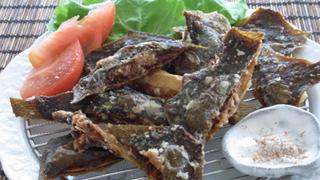 『簡単おつまみレシピ』意外と簡単♪カリっと骨まで美味しく食べれるカレイの唐揚