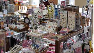 肉球雑貨ホワイトアンドピーチ、移転リニューアルオープン！