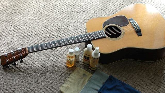 弦交換ついでにお掃除の巻　その3（martin D-28）