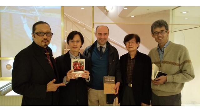 主流派経済学の神話を崩す革命的な理論を打ち立たてたエコノミストのリチャード・ヴェルナー氏と会食