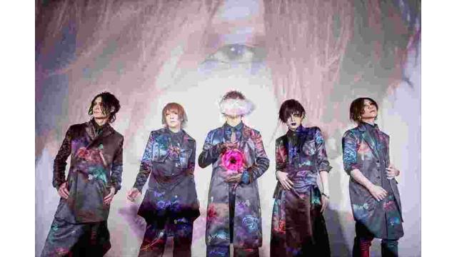 敢えて“客入れのライヴ”を行う意味。