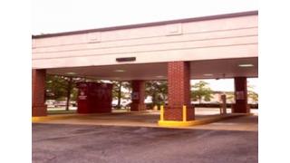 ドライブスルーでレンタカー　「カースルー２４」オープン