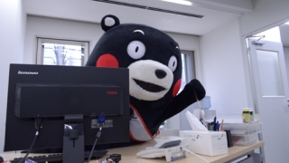 くまモン編集長『熊本R25』発刊