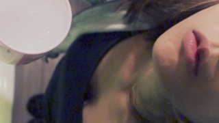 女子のうがい動画～謎の泉を撮る～