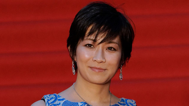 “4億タワマン”望月衣塑子のブレない錬金術」《新著でグラビアも…》