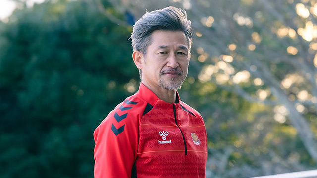 三浦知良（58）”命がけの挑戦”を激白「死ぬかもしれない、でもやめられない」《練習場にAEDを持参し、前立腺肥大の検査も》（ノンフィクションライター・一志治夫）