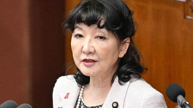 片山さつき財務相のデタラメ金銭感覚《システム代、コピー代を二重計上200万、金券も爆買い》《謎の業務委託費 支払い先の元秘書は「分かりません」》