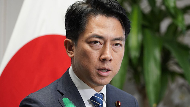 津波警報下に、岸田元首相・木原元官房副長官と味わった小泉進次郎「裏切りカルビ」《林芳正は武田良太との会食を…》