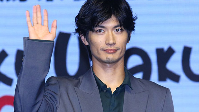 《七回忌に恩師・親友・監督が明かす》三浦春馬が「涙のキッス」を歌った夜【秘蔵写真】