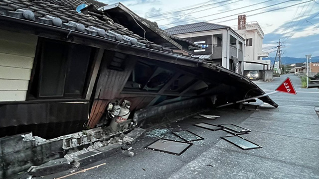 《熊本地震・現地ルポ》「瓦礫から声が…」「煙突が落ちてきて…」被災者、日本製紙社員が語る惨状