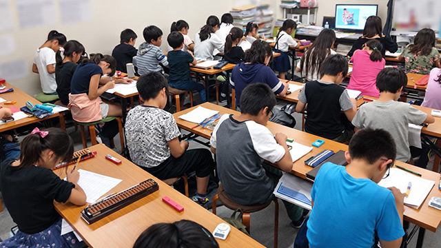 《OECD学力調査で日本がトップ》「読み書きそろばん」がAIに圧勝したワケ【SNSとAIの影響で学力が低下していることは明らか】