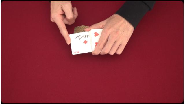 512 アンビシャスカード2027_#3（差し込んだカードの表を見せる01）