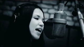 【音楽│邦楽】テレビ朝日系ドラマ「ドクターＸ～外科医・大門未知子」の主題歌。『Superfly／愛をからだに吹き込んで』