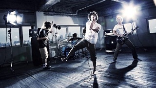 【音楽│邦楽】『ONE OK ROCK／35xxxv』前作『人生×僕＝』より約2年ぶり、ONE OK ROCKの7thアルバム。