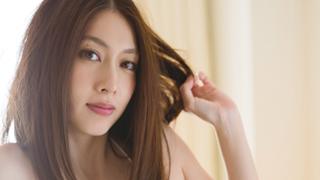 小林恵美が人妻をテーマに妖艶衣装で誘惑。最新イメージ『美貌の吐息』発売＆イベント情報!!