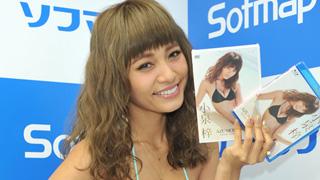 小泉梓、グラビア活動継続もイメージDVDは「おしまいです！」とキッパリ！
