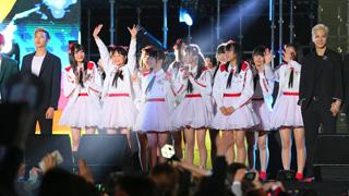 NGT48が海外で初パフォーマンス！食文化交流で新潟名物「笹団子」をプレゼント!!