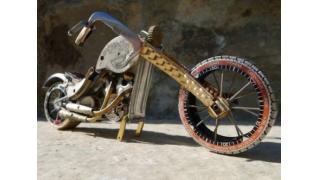 「腕時計」のジャンクパーツだけで最高にCOOLなアメリカンバイクを作る男