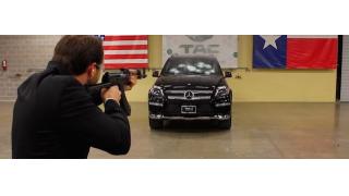 社長が乗った防弾仕様のベンツに従業員がAK-47をぶっ放す過激なプロモーションビデオ