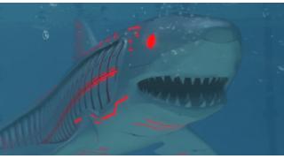 サメ映画「ロボシャーク」がアツイ！ 宇宙から飛来した謎物体を食べたサメがロボットになって人々を襲う