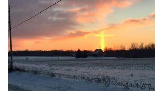 アメリカで巨大な十字架のような“日の出”が撮影される　まるでエヴァの使徒が撃破されたシーンのようだと話題に