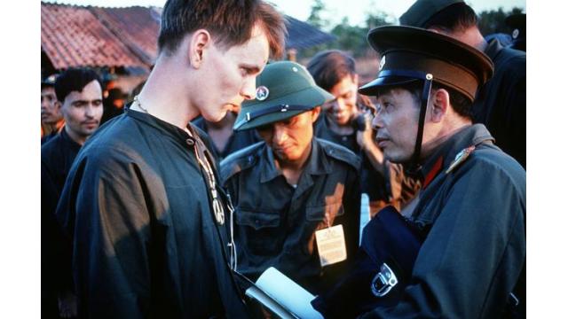 自衛隊員は「捕虜」の待遇を求められるか - 小川和久の『NEWSを疑え！』 第524号