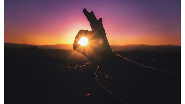 本日20:00から最後の生放送です、一緒に思い出を語りませんか？