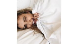 ガタガタに生え揃った前歯 矯正して笑顔を取り戻した私の話 [体験談]