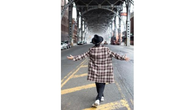 憧れのジャズ誌JAZZIZに登場です。