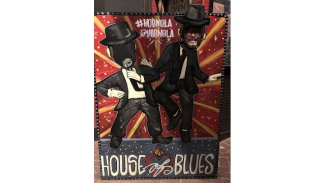 町中がフットボールに沸いてます。