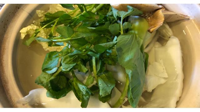 鍋がある　暖をとる