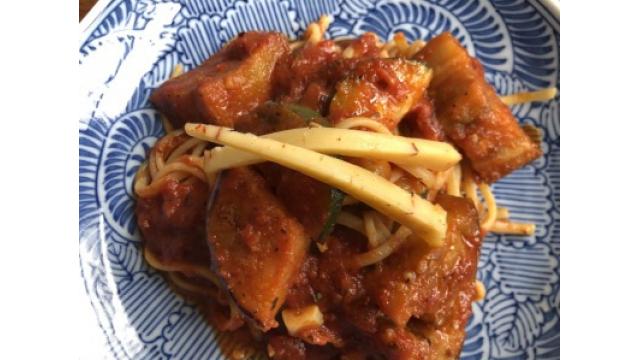 大江屋レシピ (111) 「おおぶりナスとズッキーニのアラビアータ」の巻