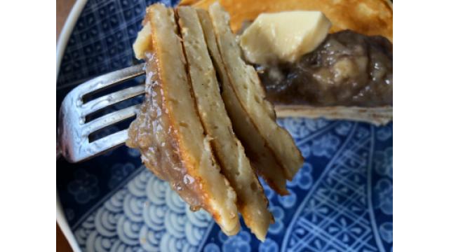 ヨーグルトパンケーキ　バナナジャムのせ