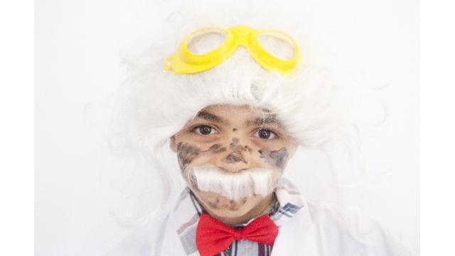 【コラム】科学者は孤独な変人か？