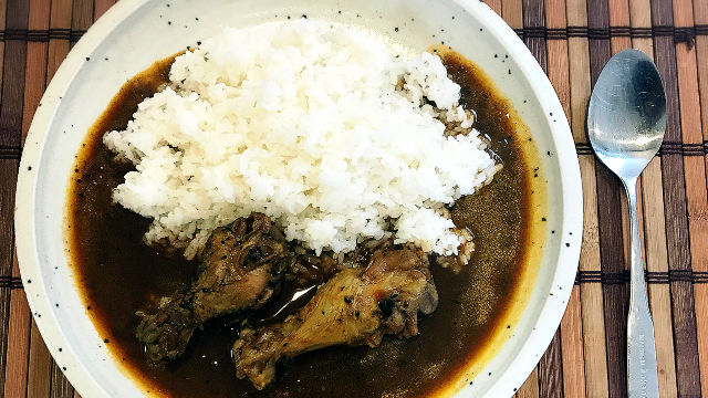 【家カレー】季節ごとにレシピを変えたほうが絶対うまい！【スリランカで習ってきたチキンカレー改】