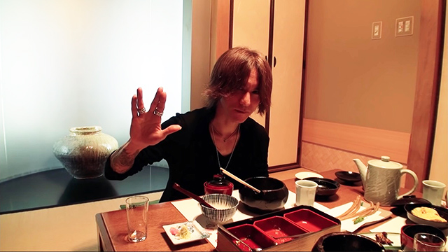 SugizoTube 食レポシリーズ「あつた蓬莱軒 in 名古屋」公開！