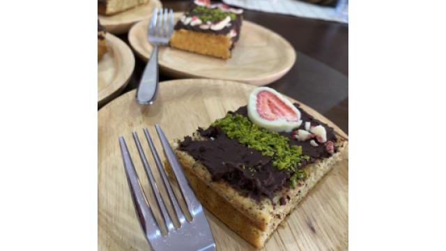 ＃４紅茶パウンドのいちごチョコケーキ