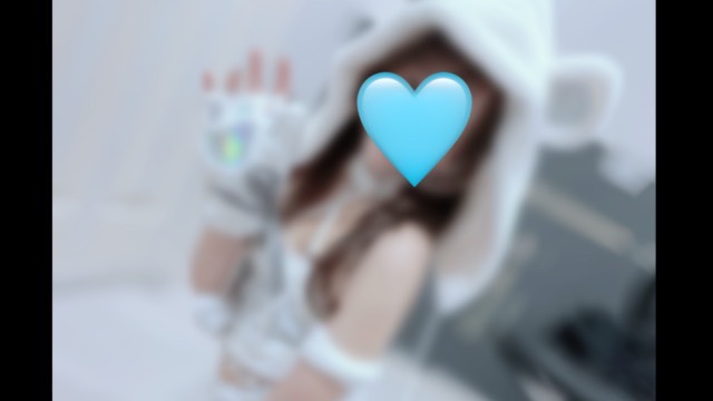 たくさん顔出し写真付き！シロクマさんどきどきコスチューム🐻ここだけの写真♥中身はぼかしもスタンプも全部はずれてるよ！