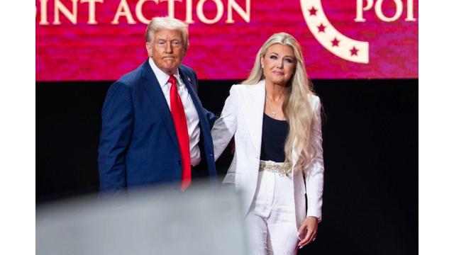 チャーリー・カーク氏追悼式　トランプ大統領「自由の殉教者」に捧げる言葉