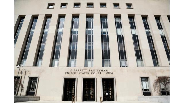 米連邦判事　米司法省へ「コミー元FBI長官側近の押収データ」返還命令　裁判所はコピー保持