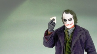 今週の宇野コレクション：ムービーマスターピースDX『ダークナイト』1/6スケールフィギュアジョーカー