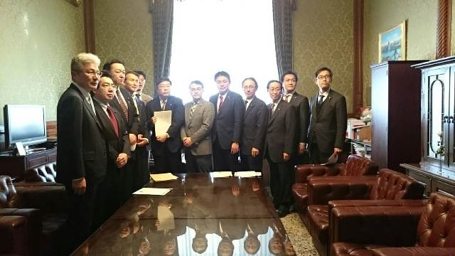 「畜産物の価格安定に関する法律及び独立行政法人農畜産業振興機構法の一部を改正する法律案」を衆議院に提出、野党4党