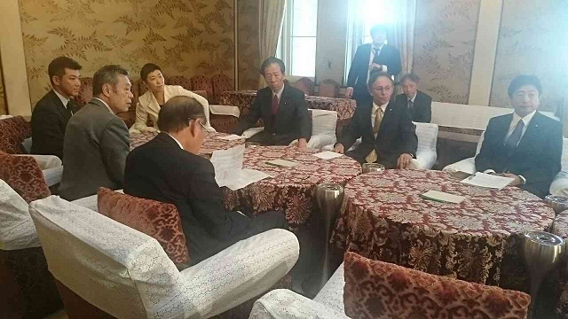 与党へ国会対策委員長会談の開催を要求　6野党国対委委員長会談