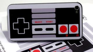 ファミコンもマインクラフトも。スマートフォンをゲームに着飾れるデカール